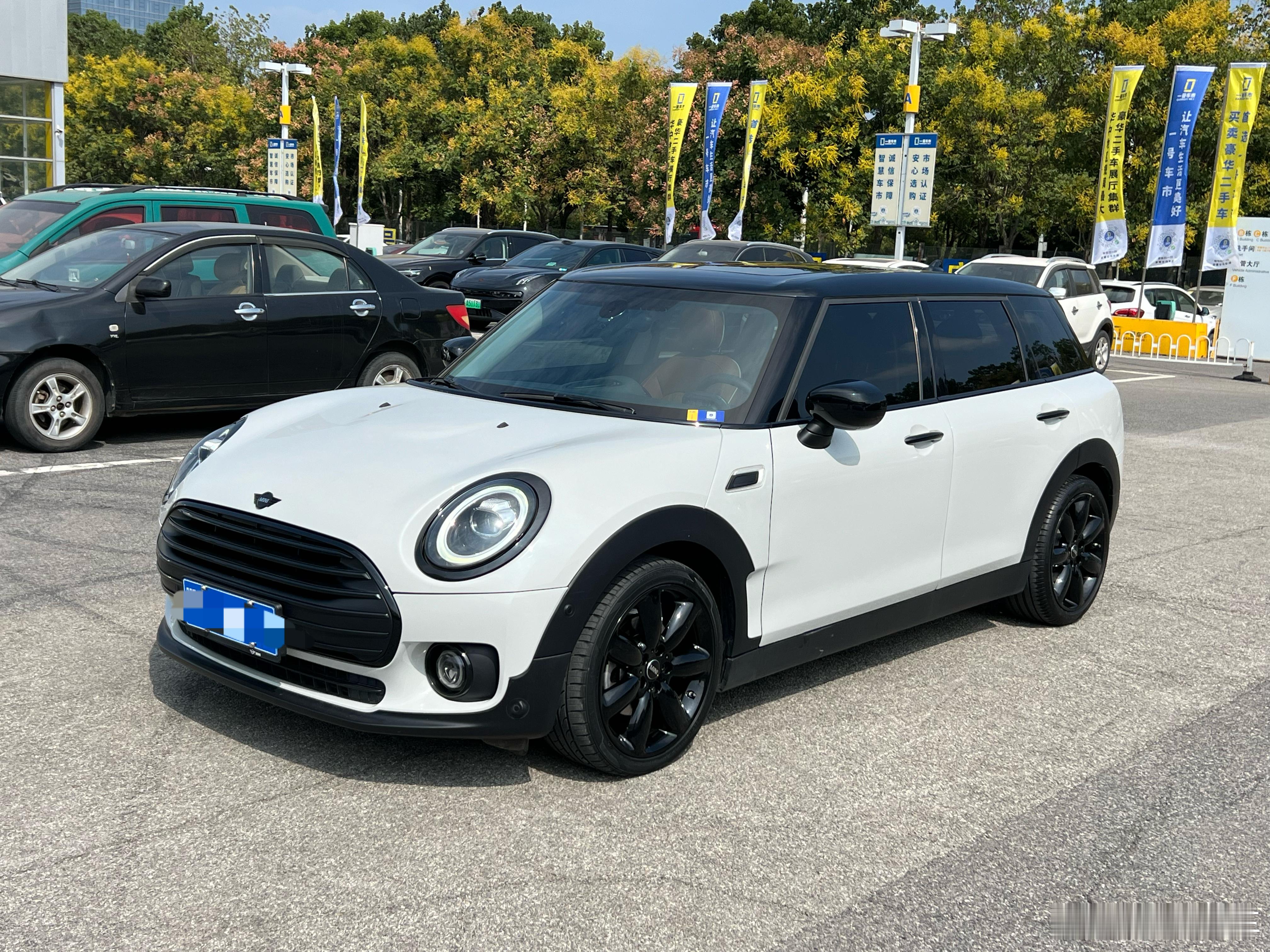 这台mini clubman安排复检，三方检测完毕，内饰精洗也做了，整车之前都是