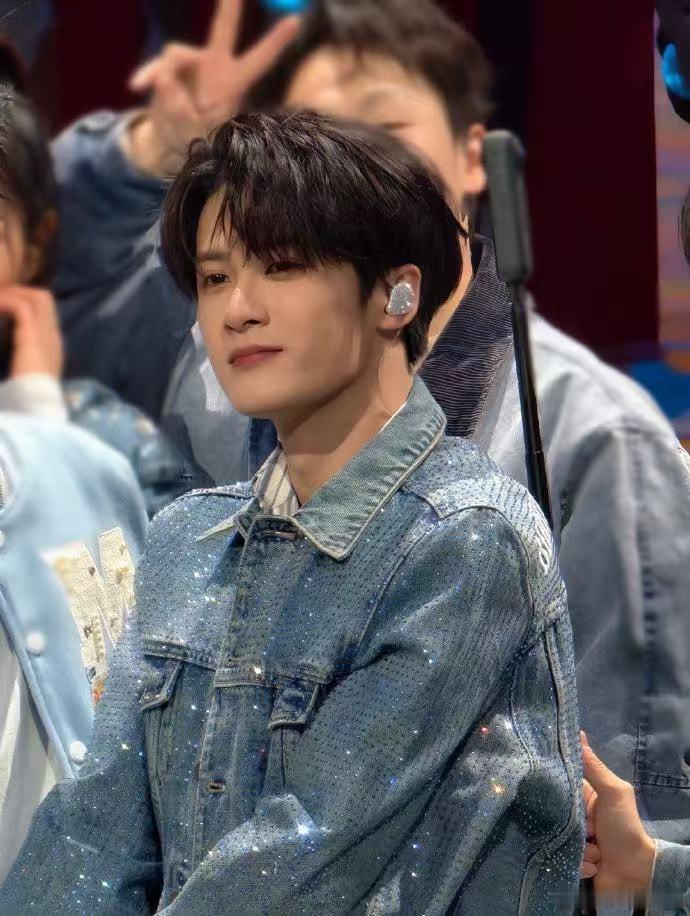 谁懂檀健次朝我奔来的含金量 北京台春晚 终于蹲到檀健次《Proof》舞台！奔来的