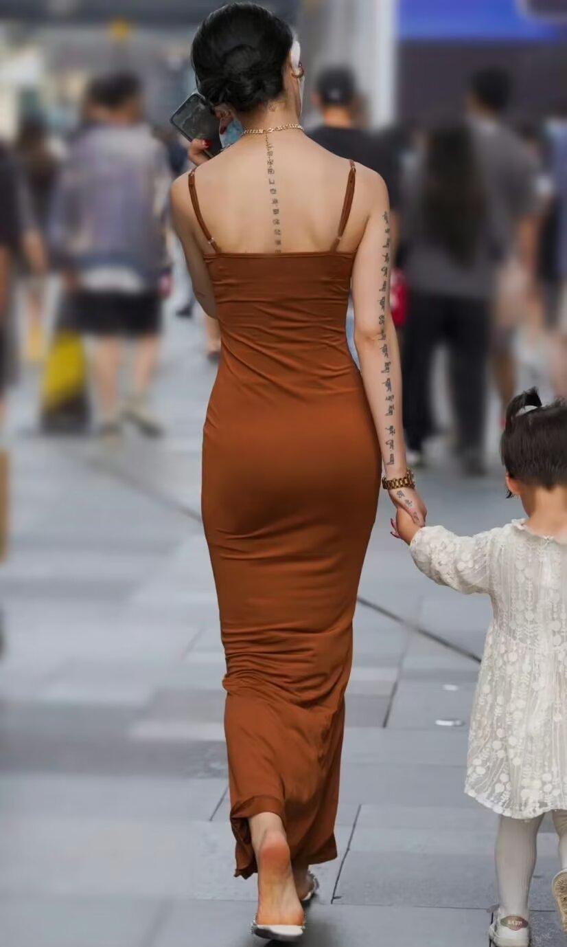 永远不要踮着脚去爱一个人 因为没有人能够长时间保持一个不舒服的姿势