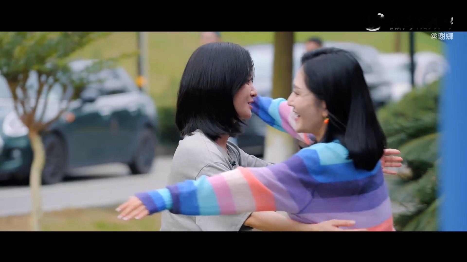 谢娜新歌作词作曲演唱都是自己谢娜这次真的藏不住了，作词作曲演唱全包，一个人就是一