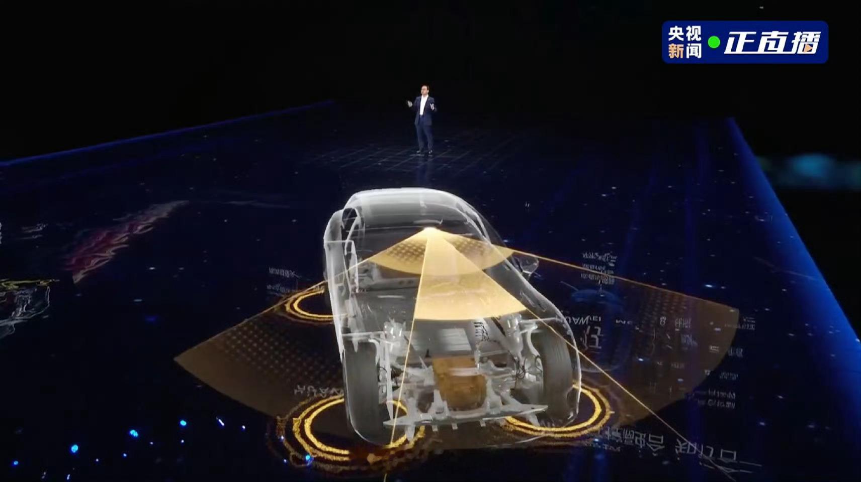 华为推出乾崑智驾操作系统华为直接把智驾的底裤掀了！推出乾崑OS，就是要给高阶智驾
