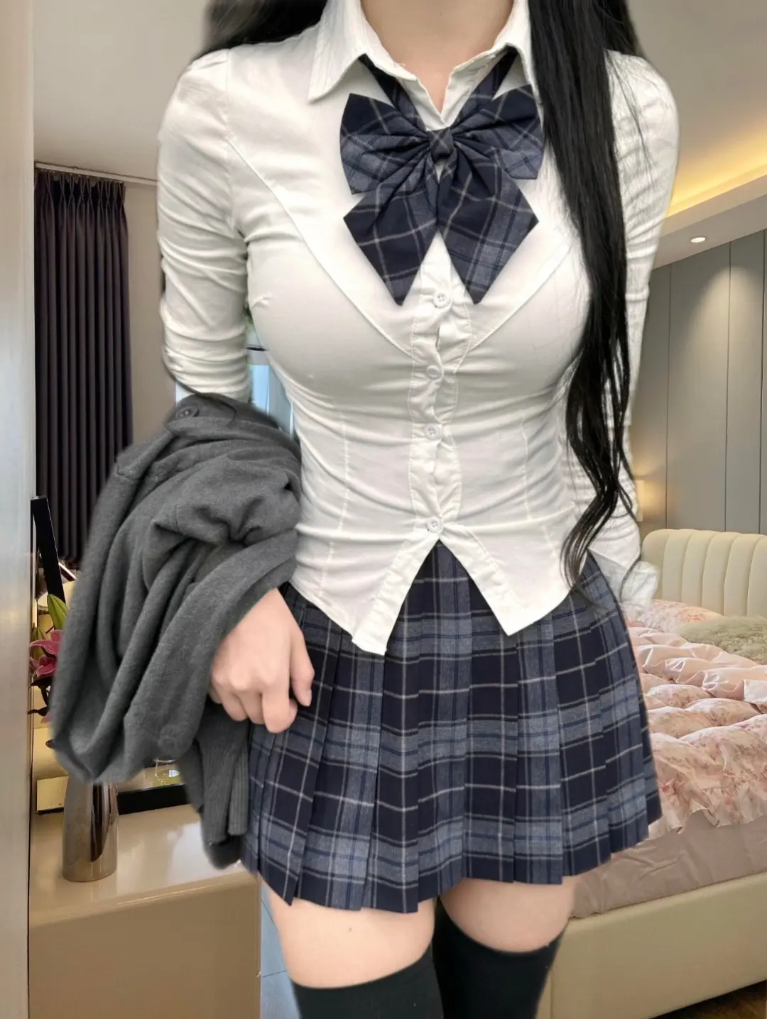 你的味道深到在我鼻尖萦绕好几圈