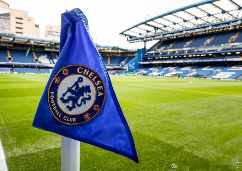 《泰晤士报》首席记者Martyn Ziegler谈切尔西违规被罚一案时表示，英超