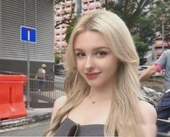 乌克兰其实没有我们想象的那么可怜，就算乌克兰95%的男性牺牲，只要女人跟孩子保住