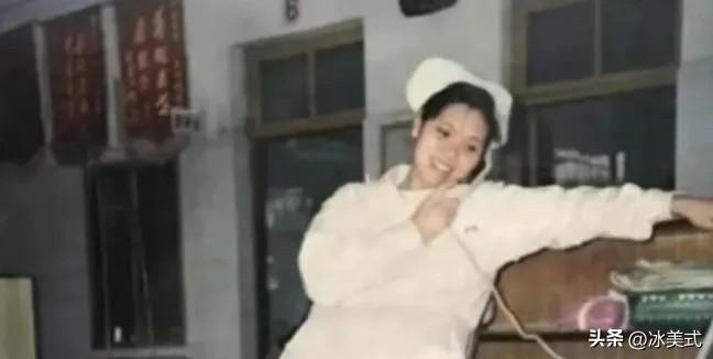 1989年，黑龙江19岁护士收养10岁男孩，将他视作亲弟，12年来始终没有结婚，