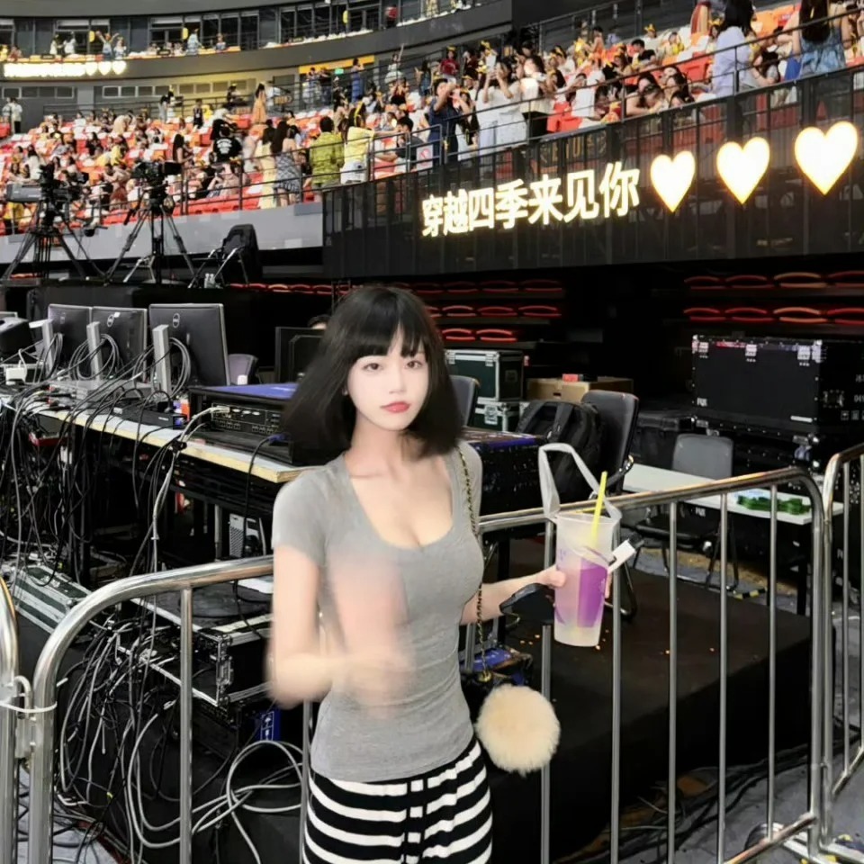 司晓迪账号被🈲关注了