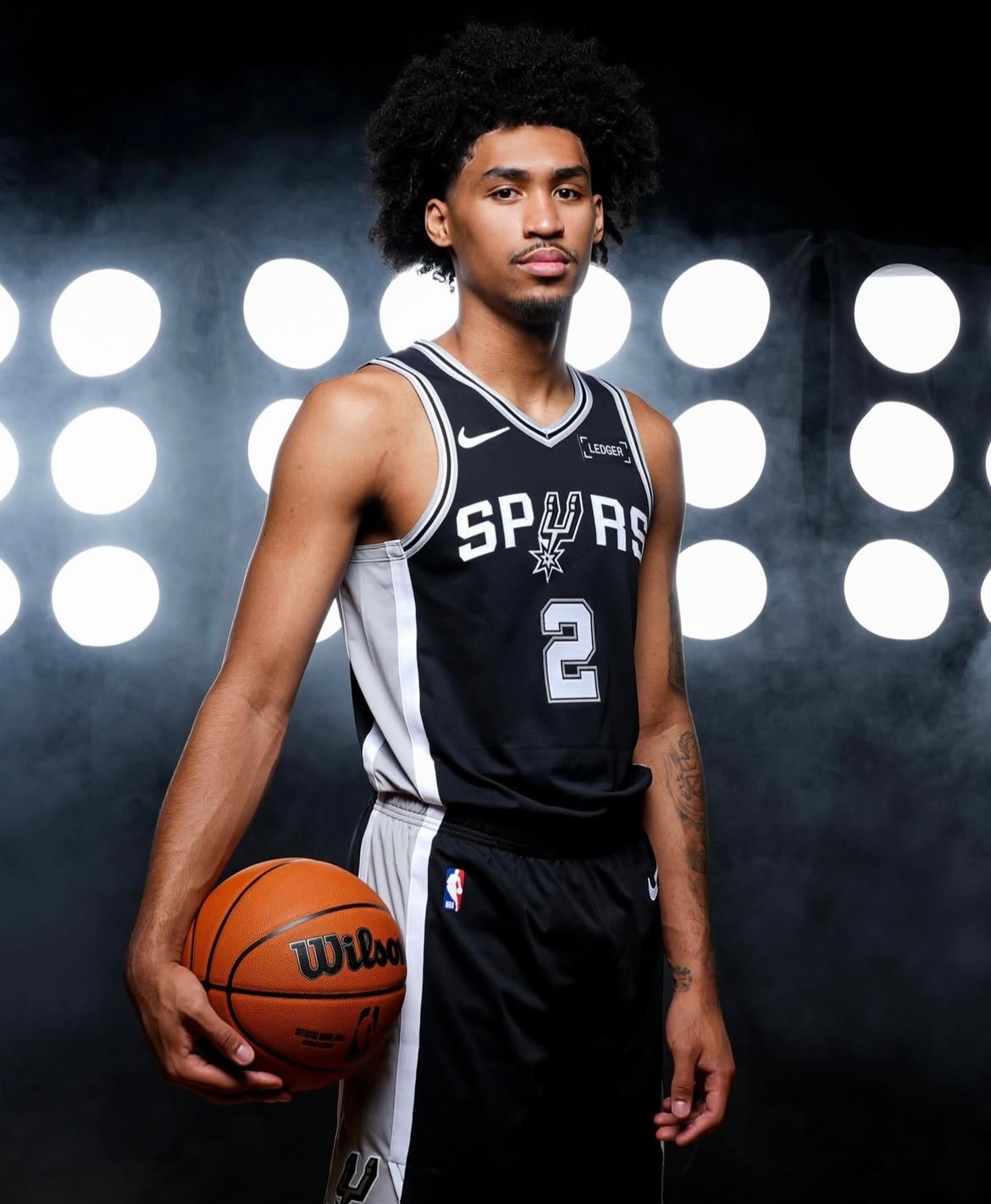 马刺榜眼秀迪伦·哈珀在夏季联赛的定装照🏀超话创作官 ｜nba夏季联赛 ｜圣安东