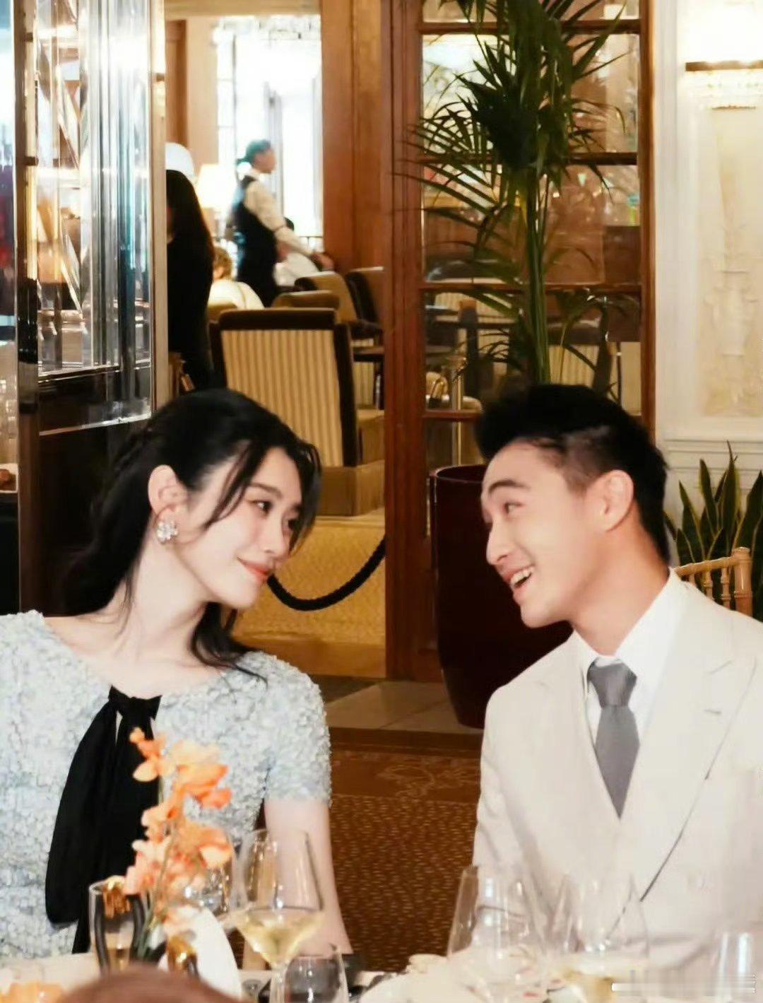 何猷君奚梦瑶婚礼欢迎晚宴童话照进现实啦，新婚快乐！ 