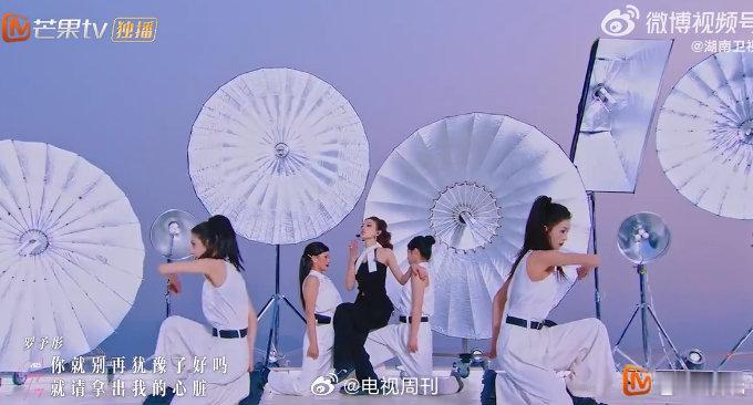 BabyDontCry组可以原地成团乘风2025姐姐们的《Baby Don't 