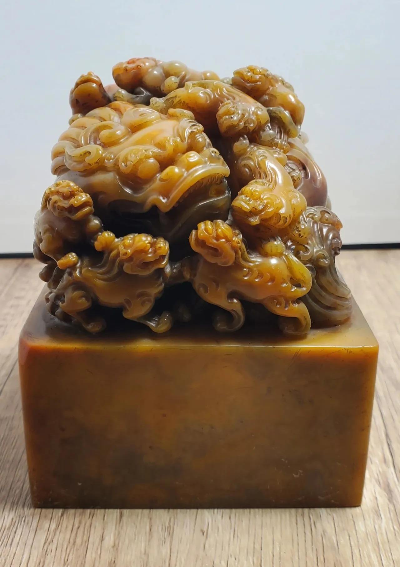 鹿目田黄石臻品：嘉庆御笔之宝玺印，文房收藏天花板！
       在寿山石收藏领