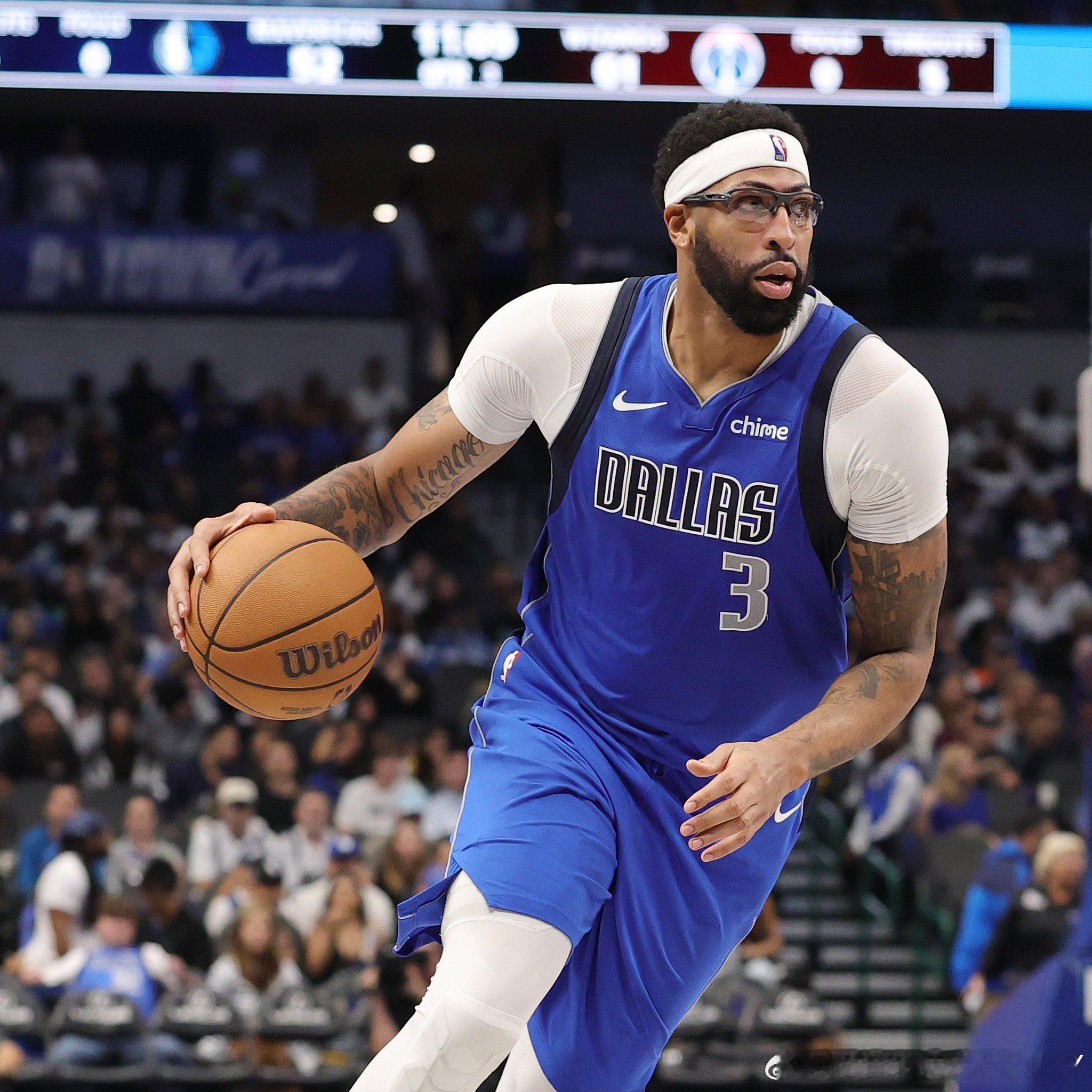 Marc Stein: 独行侠队的安东尼·戴维斯计划在周三进行训练，以争取获得自