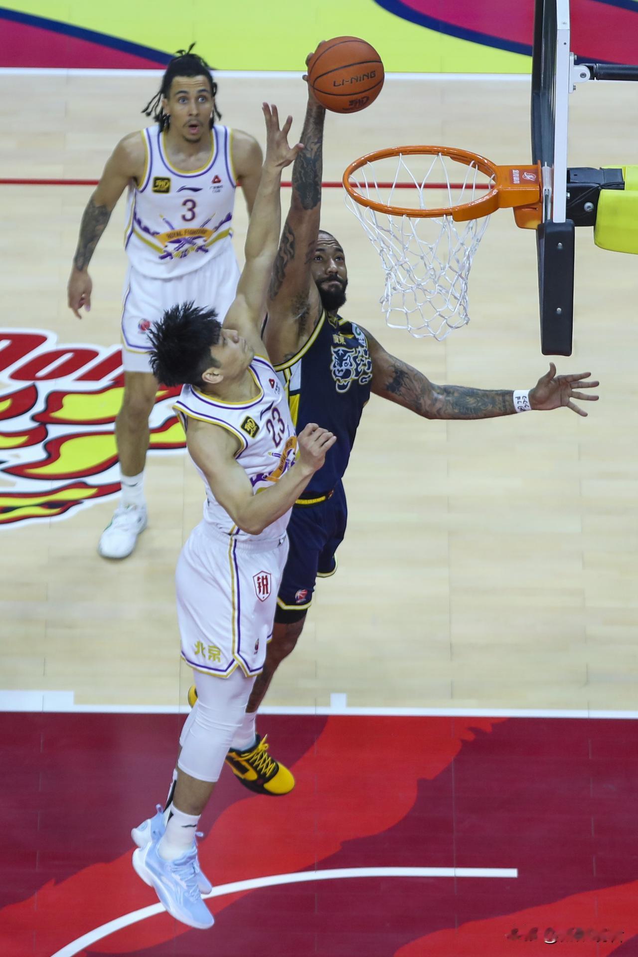 CBA资讯速递CBA常规赛激战正酣，冷门+爆冷轮番上演！
吉林78-72终结广厦