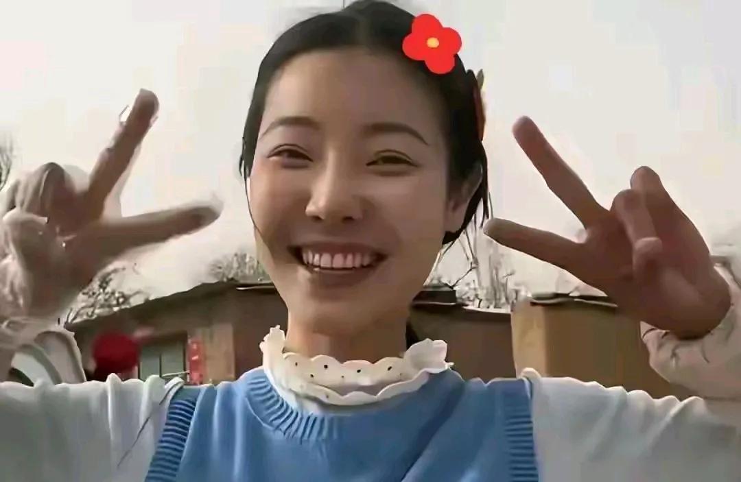 要是我是李富贵儿呀，我宁可捐10万块钱来修村里的路，也不会带着村里的老人出去旅游