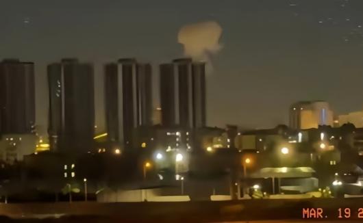 以色列现在的处境，说白了就是一道无解的死题：停手，家园随时可能面临袭击；硬扛，家