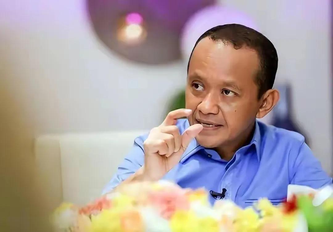 印尼首鼠两端想玩镍佩克，中企被迫搬家留下一地鸡毛！

印尼近期大幅削减镍矿开采配