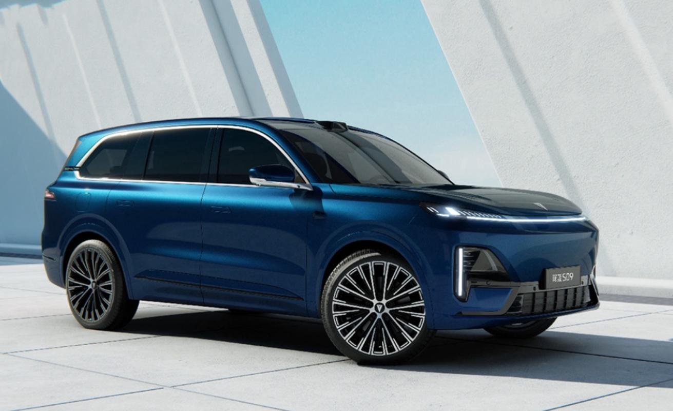 深蓝S09｜20万级大六座增程家用SUV深蓝S09定位中大型六座增程SUV，预售