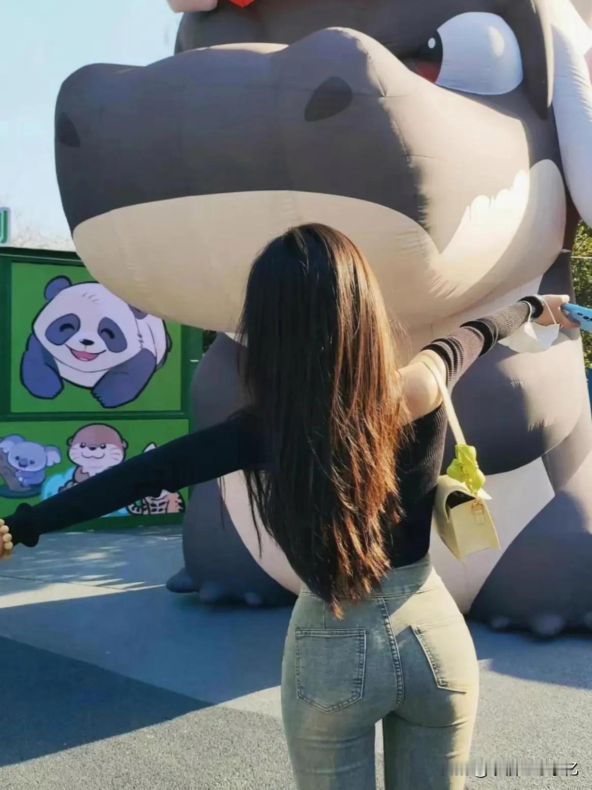 去了海洋馆，感受神奇的海底世界