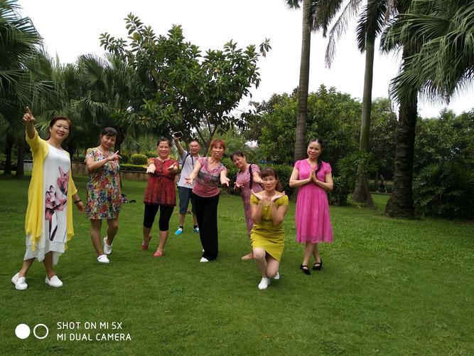 为人一世，难免与气同舞，因为任何人都不可能事事随心如愿。
无论在家庭还是在单位，