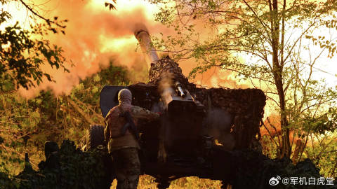 乌克兰拒绝承认波克罗夫斯克失守，乌军仍然在寻求反攻机会，现在俄军正不断...