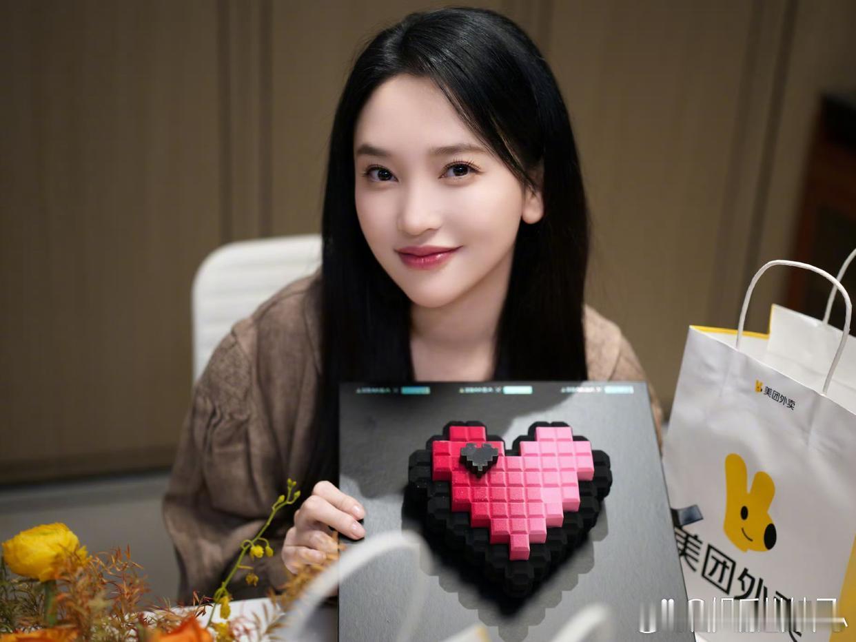 1.孙俪的新剧彻底扑麻了，招商、收视、网播全线拉垮，男主吴慷仁那边确实也得承担些