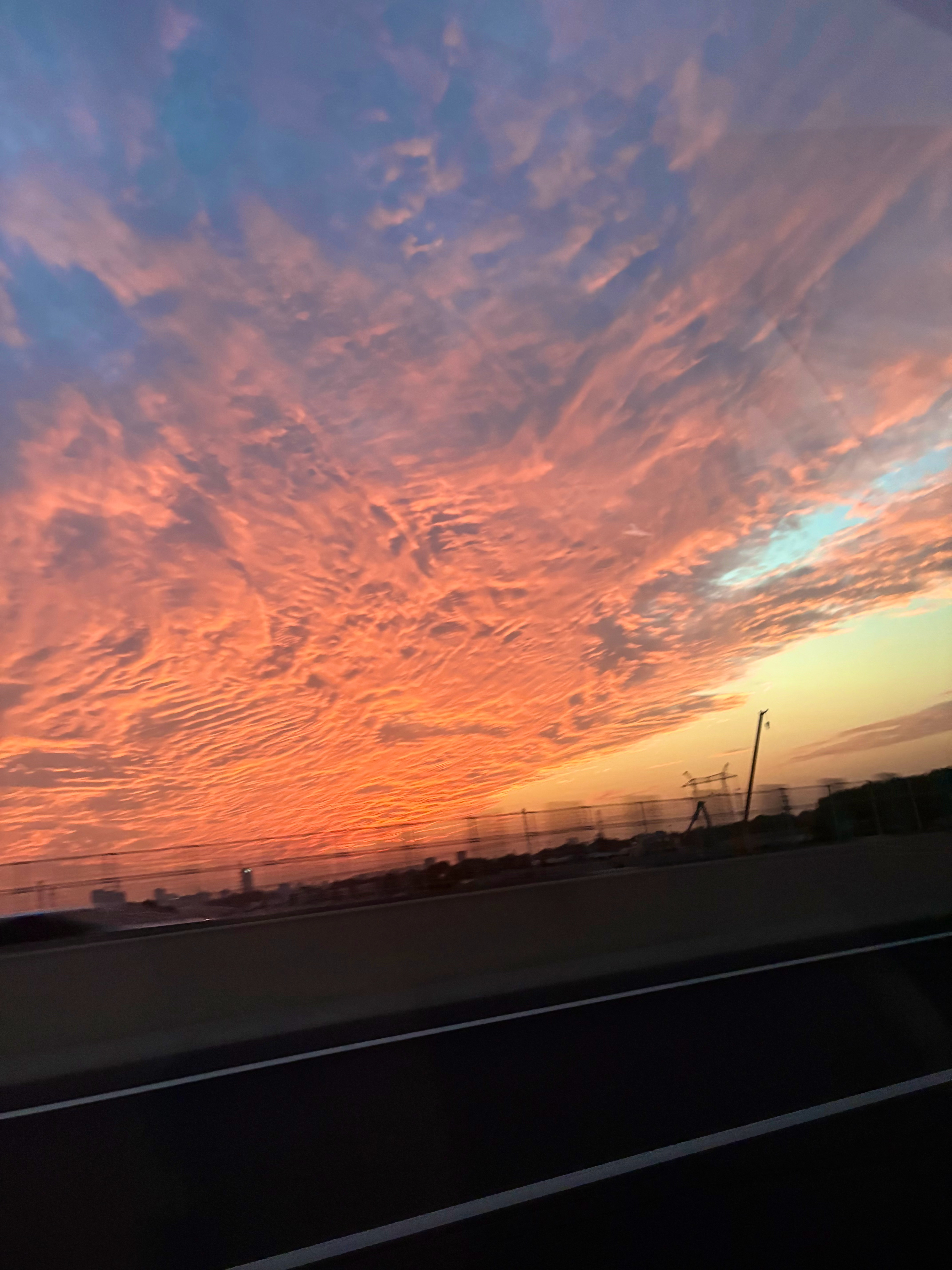 赶路途中绝美的天空看到的我们，都是超好运的崽[爱慕]智博专升本智博上岸礼 ​​​