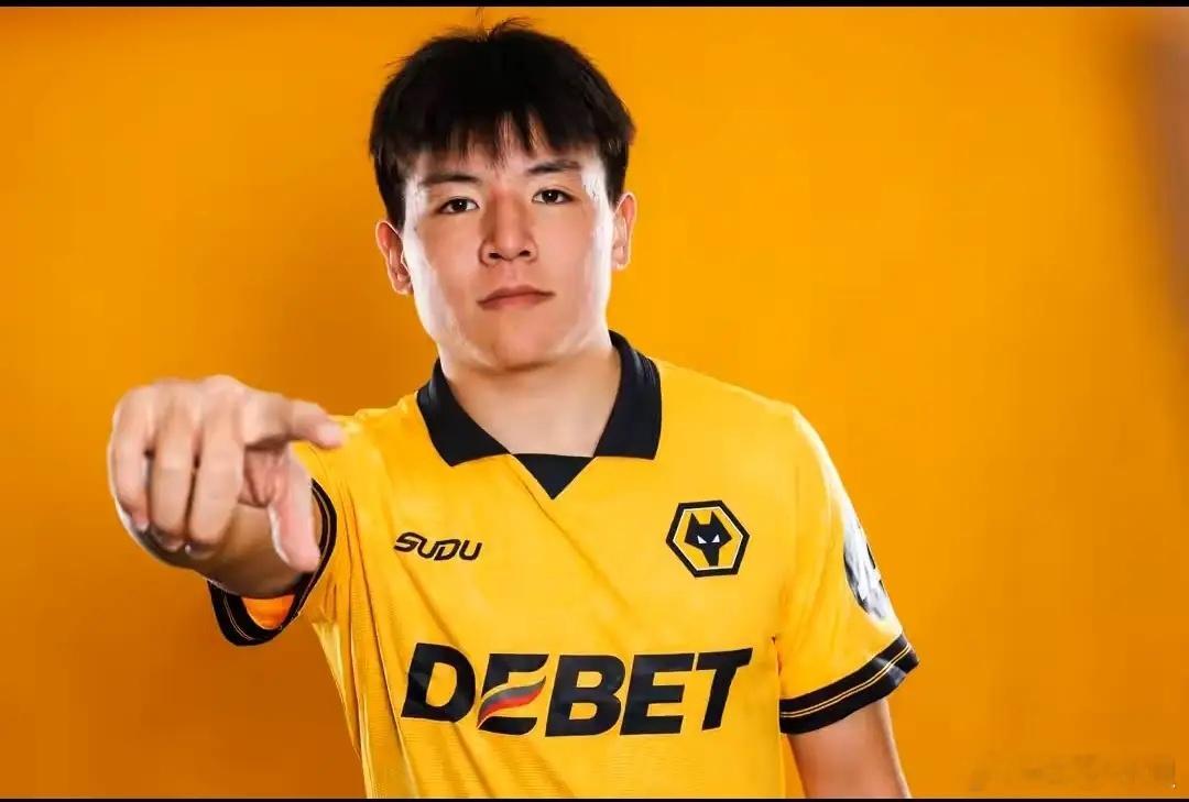 官宣！21岁U23亚洲杯亚军队长徐彬登陆英超中国足球的寒冬里，炸出滚烫好消息！1