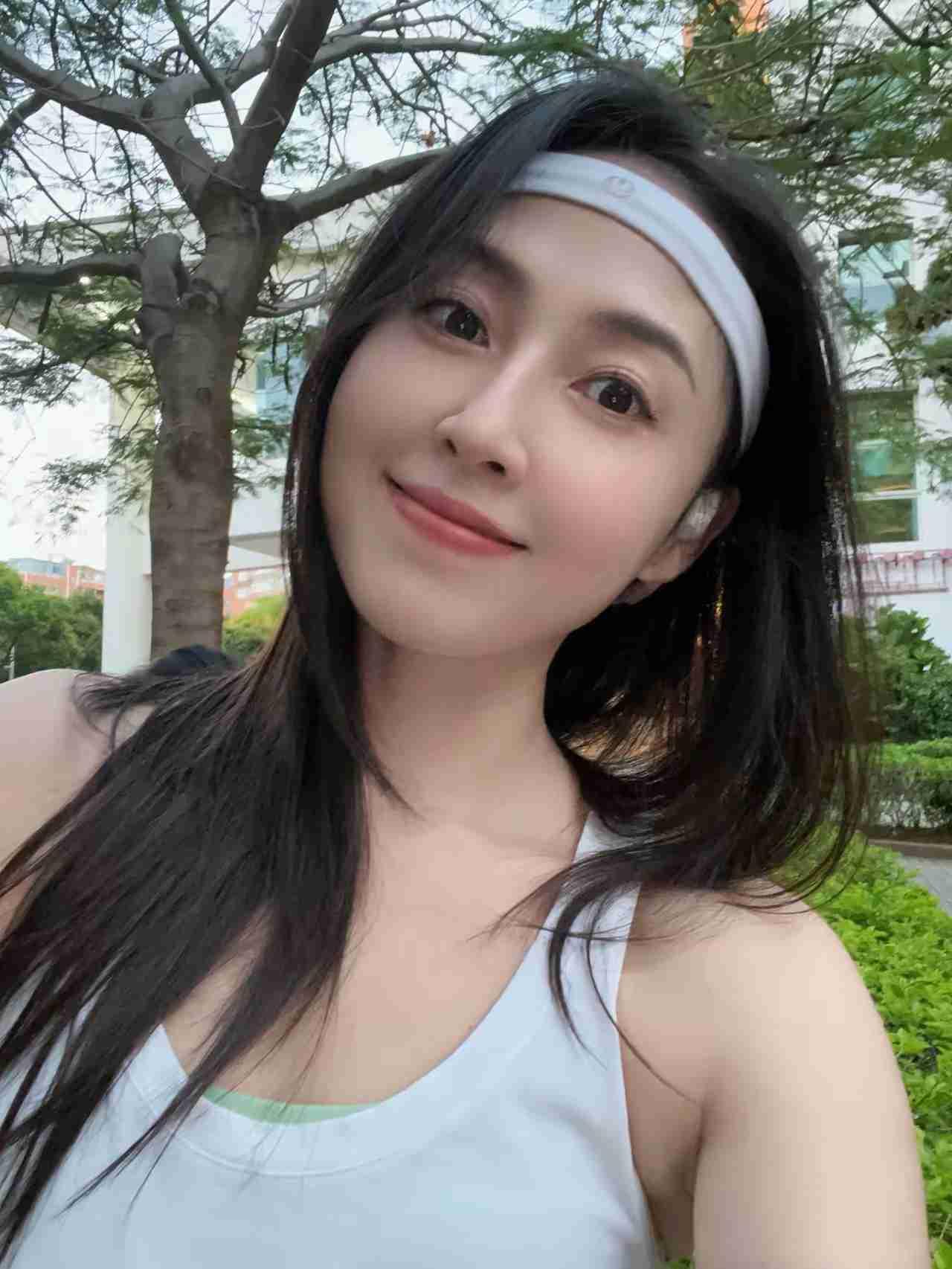 我的今日状态：💰期待暴富
我这里的天气：☀️晴天