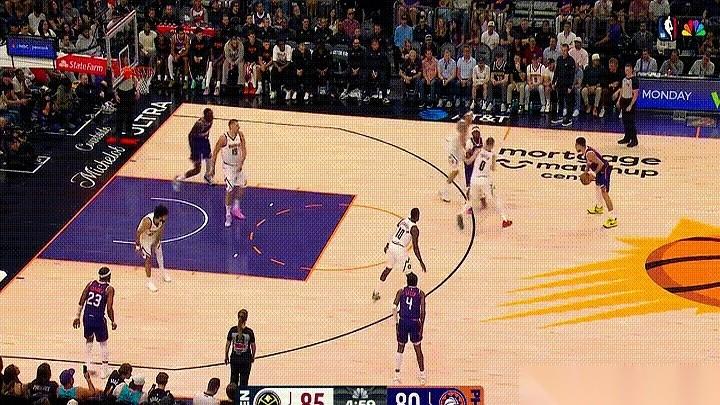 我跟你讲，今天太阳队那个新秀，直接把两届MVP约基奇给打停了。
就一个回合。
布