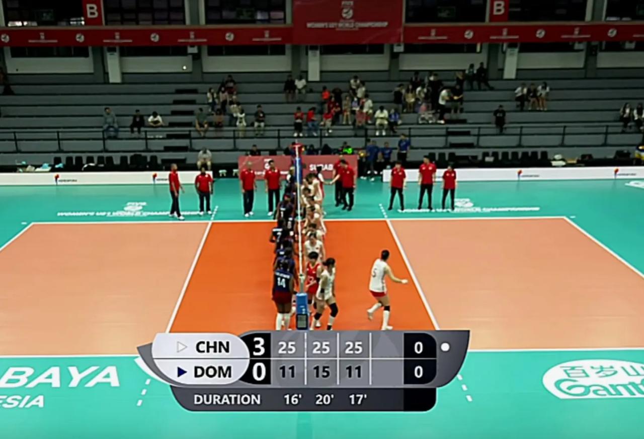 U21女排世锦赛，
中国U21女排3-0多米尼加，
从国家女排支援来的王奥芊登场