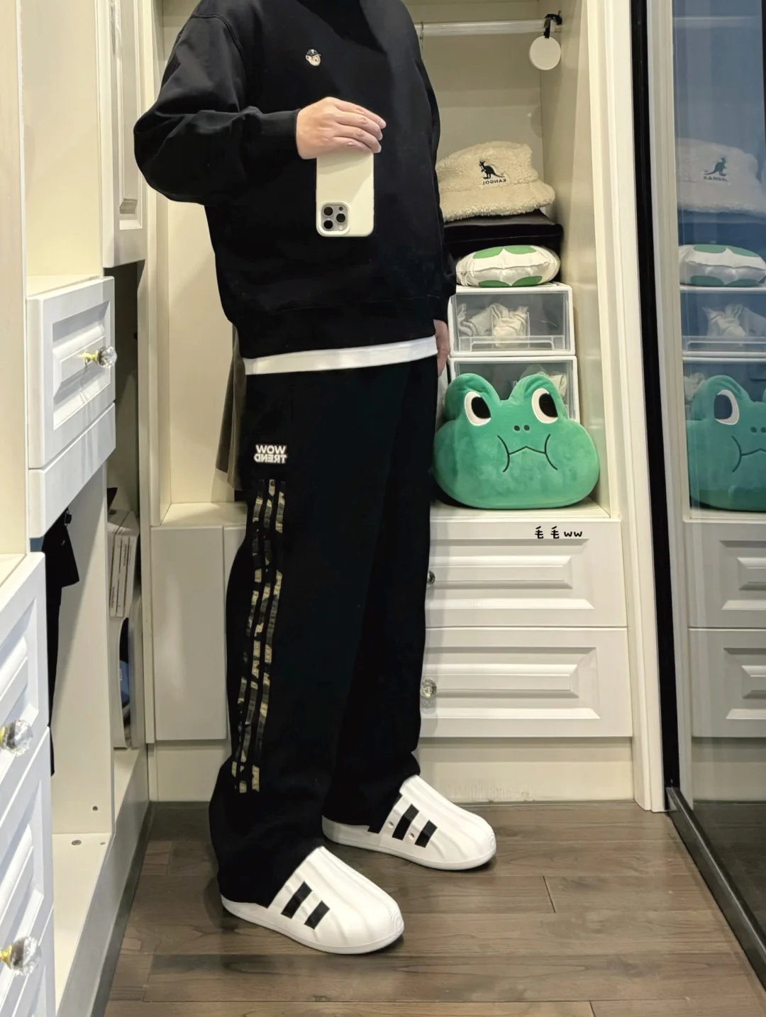 卫衣叠穿｜黑白系穿搭