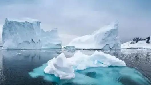 曾经的全球最大冰山 A23a 正式宣告终结。这座曾在南极威德尔海底部“搁浅”长达