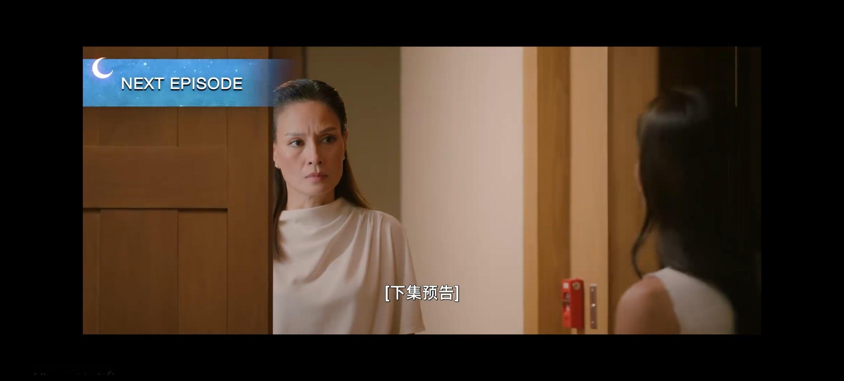 告诉我，我到底会被这张脸吓几次？这位是专职变成女同拆散专家了，是不是？好好好，事