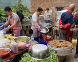 湖北村支书清明喊话火了：回村免费吃饭，这才是乡愁最暖的模样！
 
“清明回来吧，