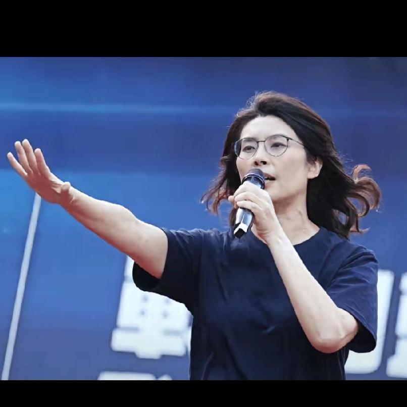 郑丽文，两岸和平统一信心满满，与反动派展开针锋相对斗争

最近，台湾国民党主席郑