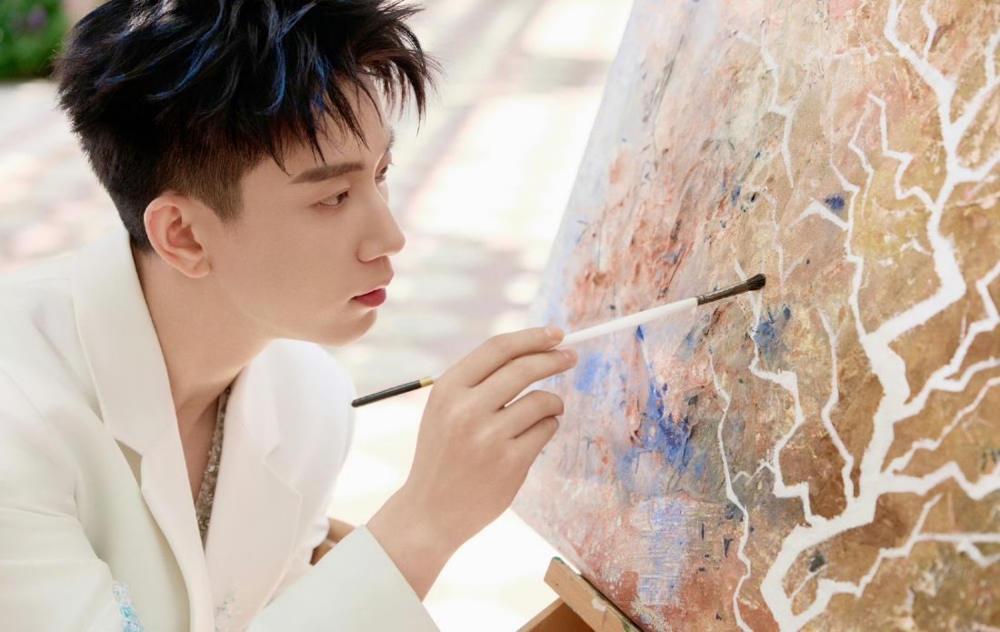 王子奇你居然会营业了！！！下次见下次见！！好好吃饭 