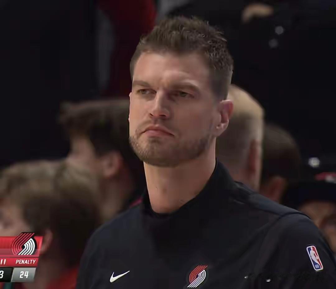 不可思议！开拓者居然干翻了总冠军，难怪杨瀚森又坐了一回冷板凳

◎逆转！今天开拓