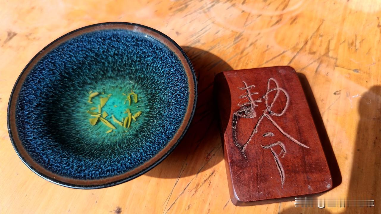 很多人只是好奇，也喜欢看热闹，但要看历史，也就不觉得奇怪了！特别是释信大和尚的问