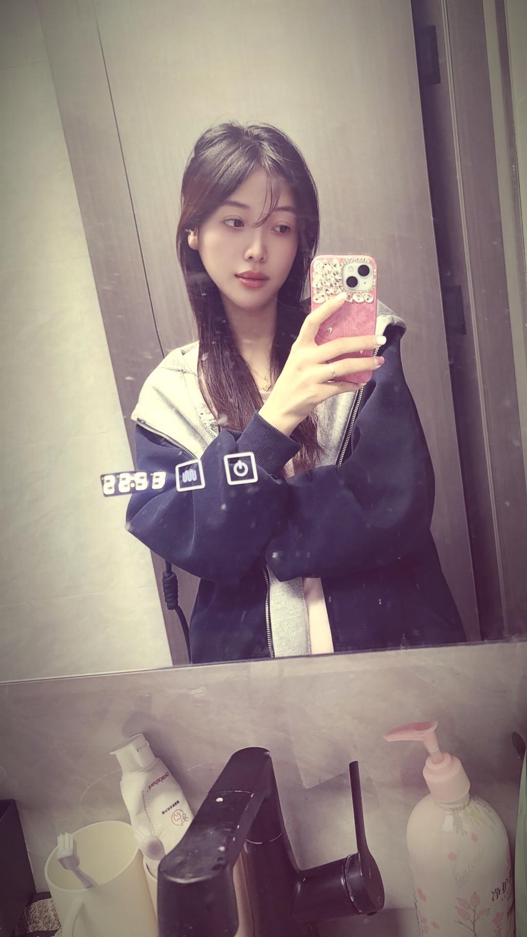 每天都在等你下班，一起吃饭☺️。