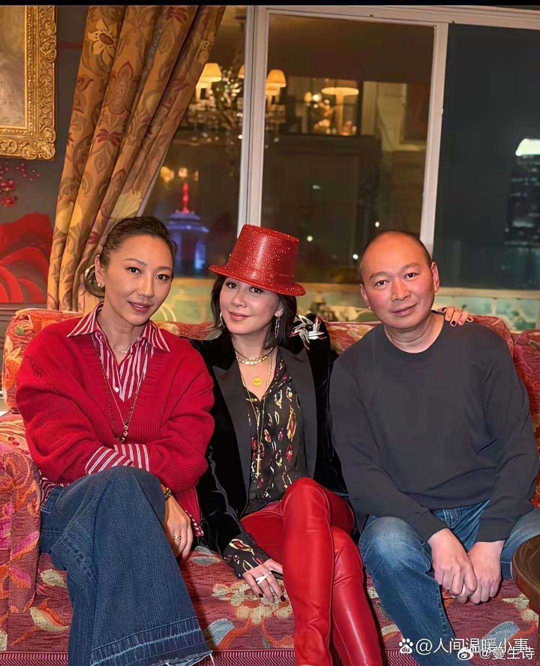 刘嘉玲办了场家宴，撕开了娱乐圈那层滤镜。她八十岁的妈妈穿一身红，脖子挂玉菩萨，手