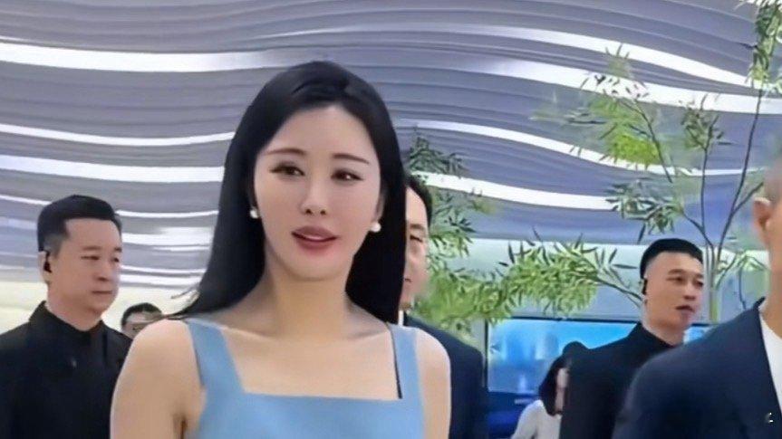 田朴珺不后悔演甄嬛传敦亲王福晋演的不知道，但是她那温柔是有气质的 