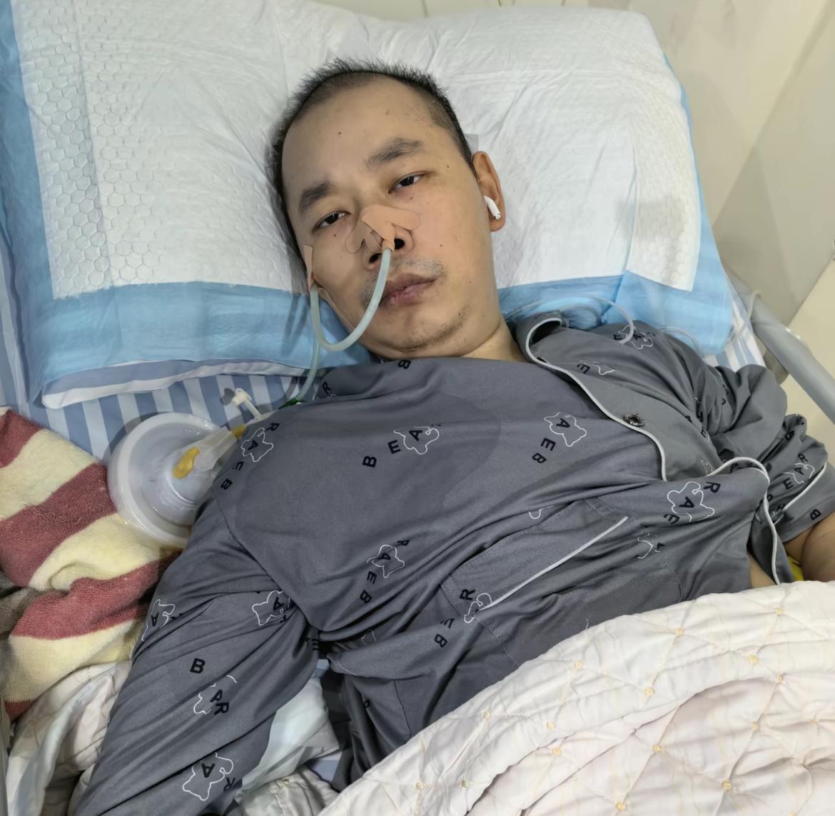 又是人财两空！
重庆34岁男子李想去世，患多种癌症，前后才一年多，一岁丧父，母亲