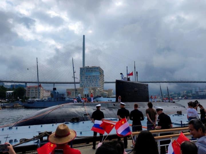 新闻快讯—— 中俄在俄罗斯举行第三轮反导联合军演。