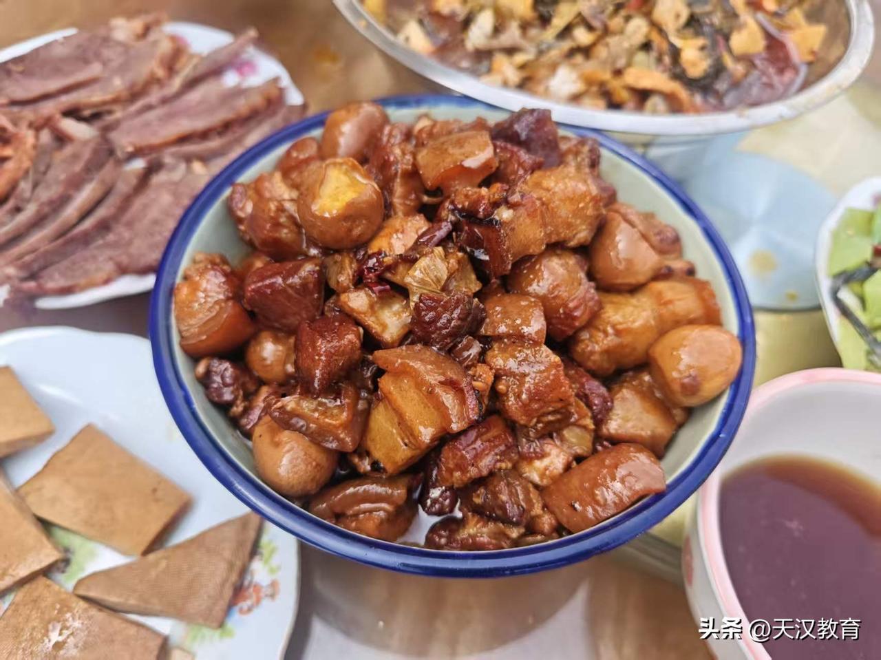 最能代表汉中美食的是什么汉中的熬菜，褒河鱼