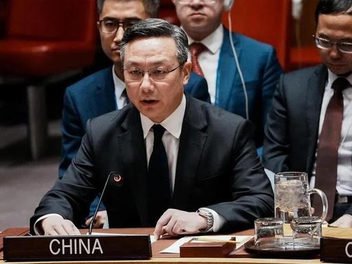 联合国安理会上演 “规则游戏”！美英法组团凑 11 票，中俄反对无效，一票否决权