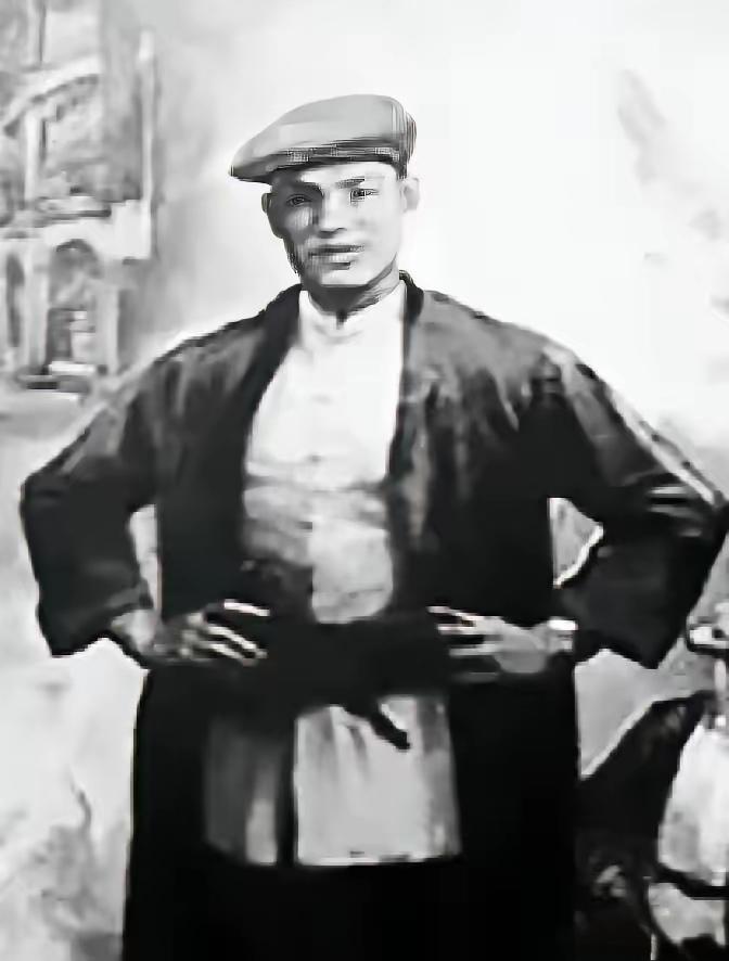 1943年，东江纵队短枪队队长刘黑仔不幸被俘，日军恨他屡次重创己方，特意将他关押