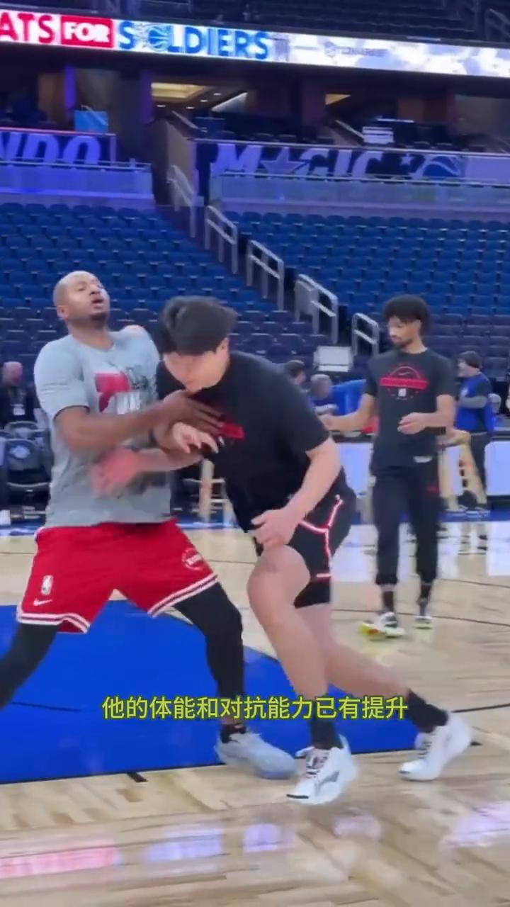 Remix队更新名单，杨瀚森和夏联队友凯莱布勒夫在列。
杨瀚森将于明天迎来G联赛