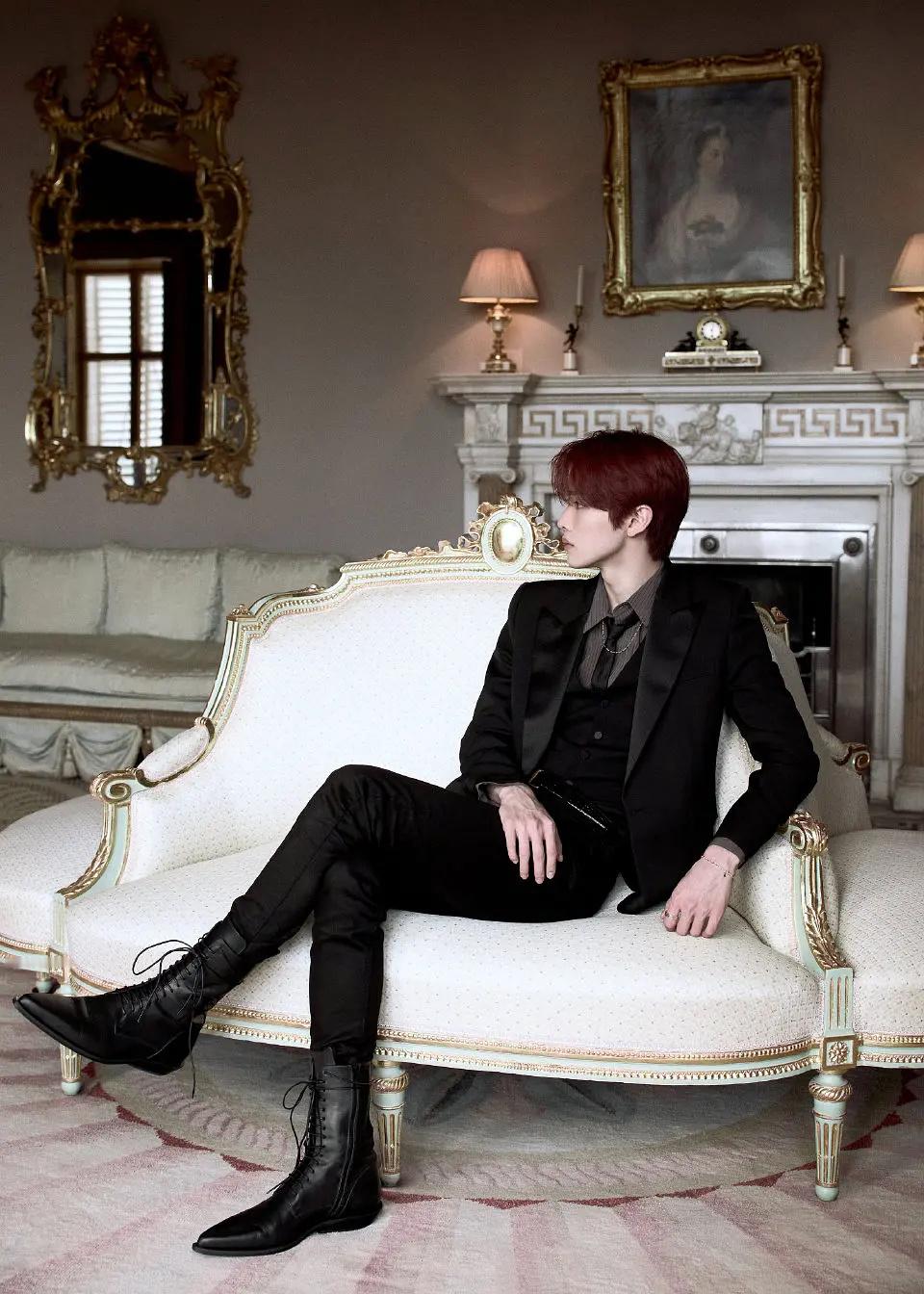 成灿这次真的帅啊，这种风格消化的太好