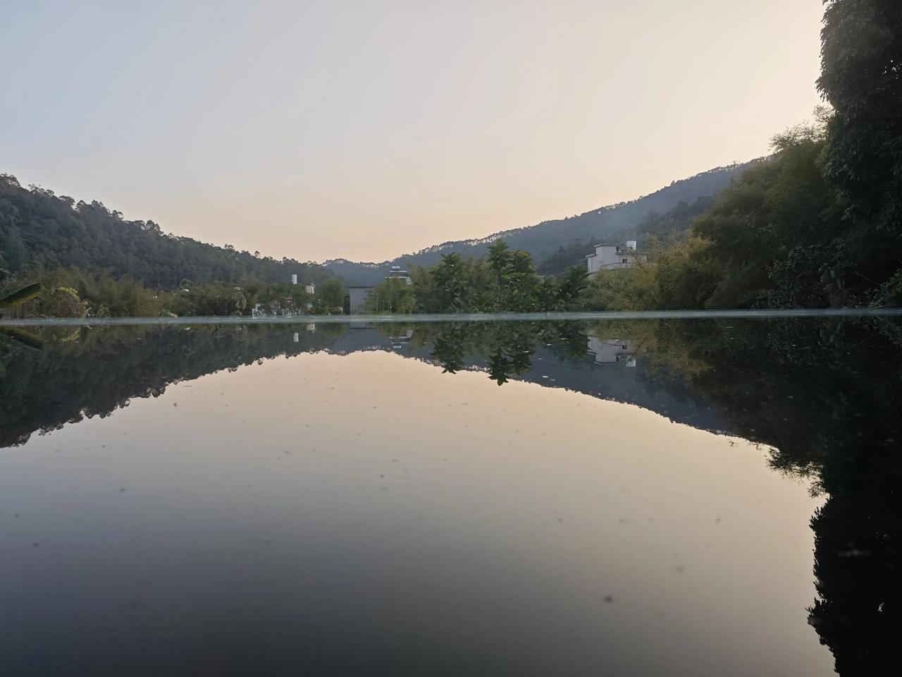 罗浮山下兰门村，唯长天一色！
景美，但价格好贵！
福田村的菜心也真的好吃，这个休