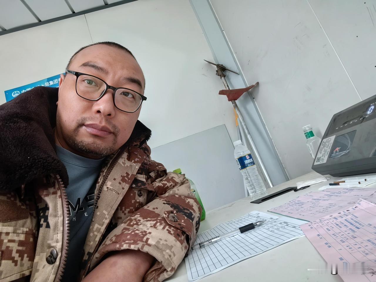 肺癌晚期苟活四年，工地干活的第47天。
今天又是看磅过皮的一天，不过，好的是终于