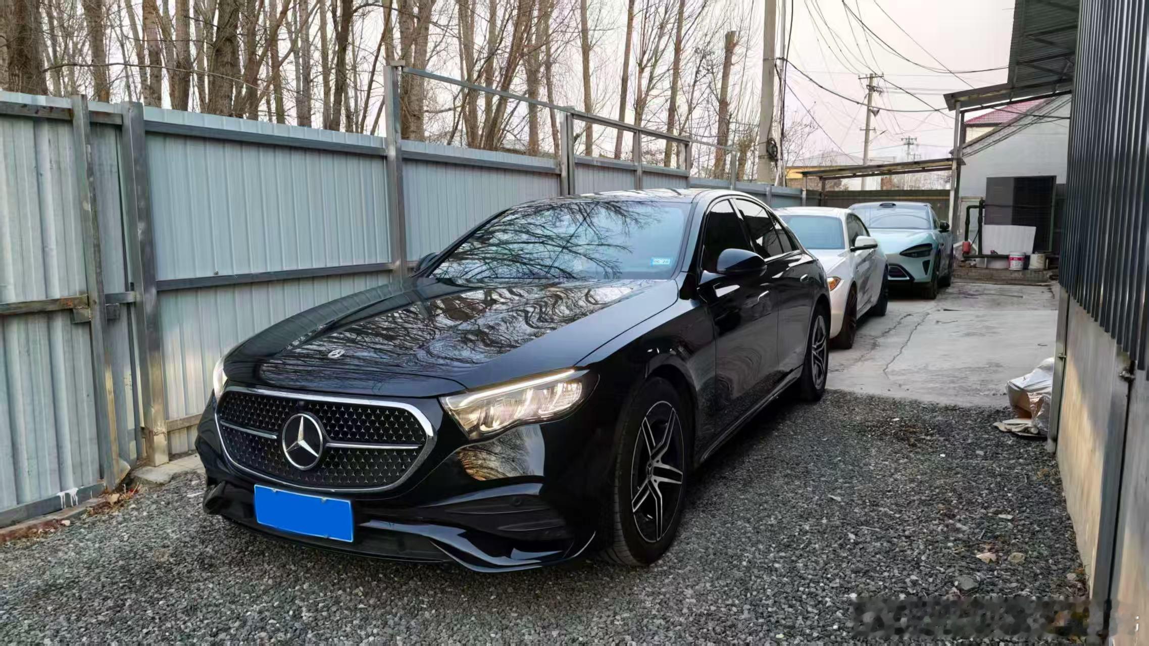 下班回家！马年首日上班车阵容。BBM哈哈 